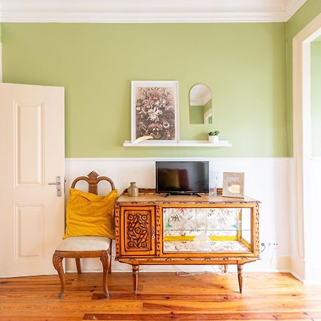 Spacious Apartment With Terrace At Graca Lisboa Екстериор снимка