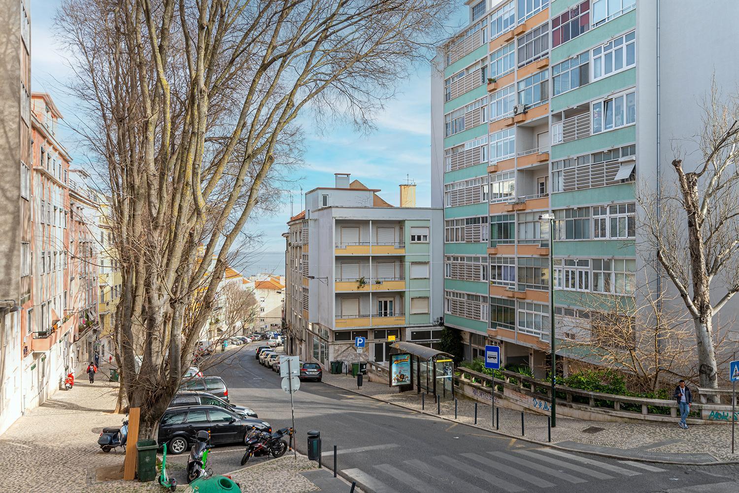 Spacious Apartment With Terrace At Graca Lisboa Екстериор снимка
